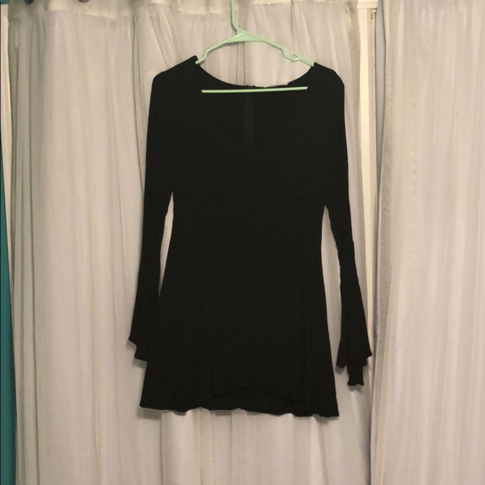 American Threads Black long-sleeve dress